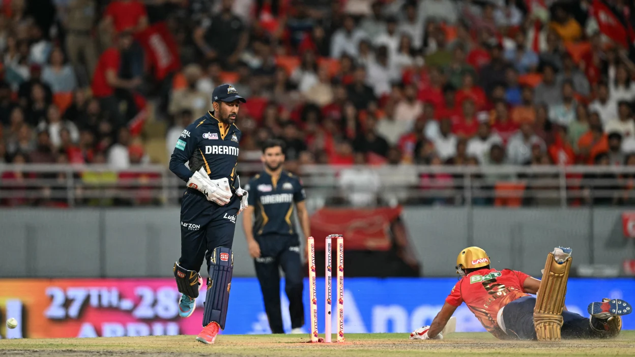 Royal Challengers Bengaluru vs Gujarat Titans Timeline